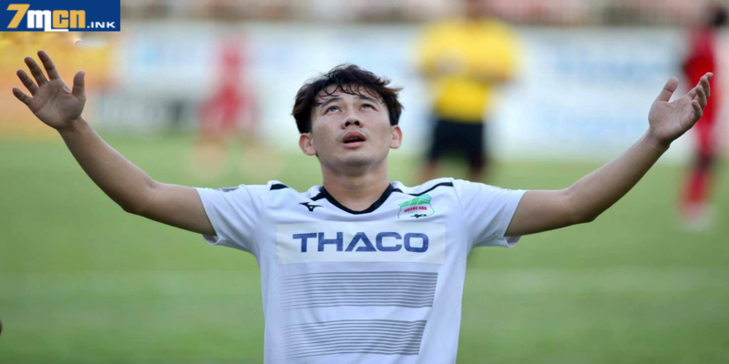 Minh Vương cầu thủ sở hữu cho mình tủ danh hiệu đồ sộ Minh Vương cầu thủ sở hữu cho mình tủ danh hiệu đồ sộ
